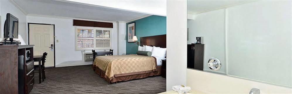 Sunset West Hotel, Surestay Collection By Western 3*