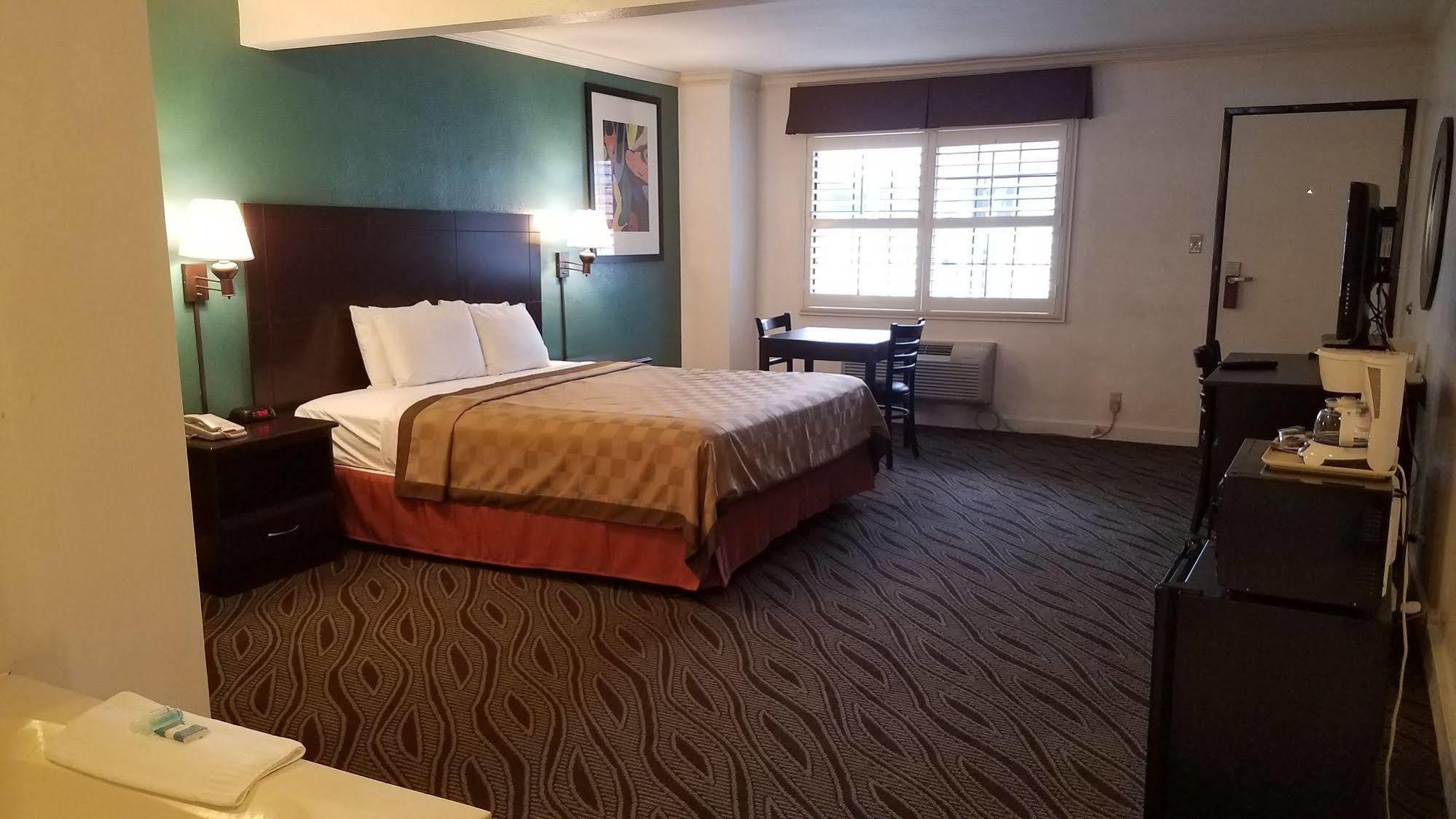 Sunset West Hotel, Surestay Collection By Western Motel
